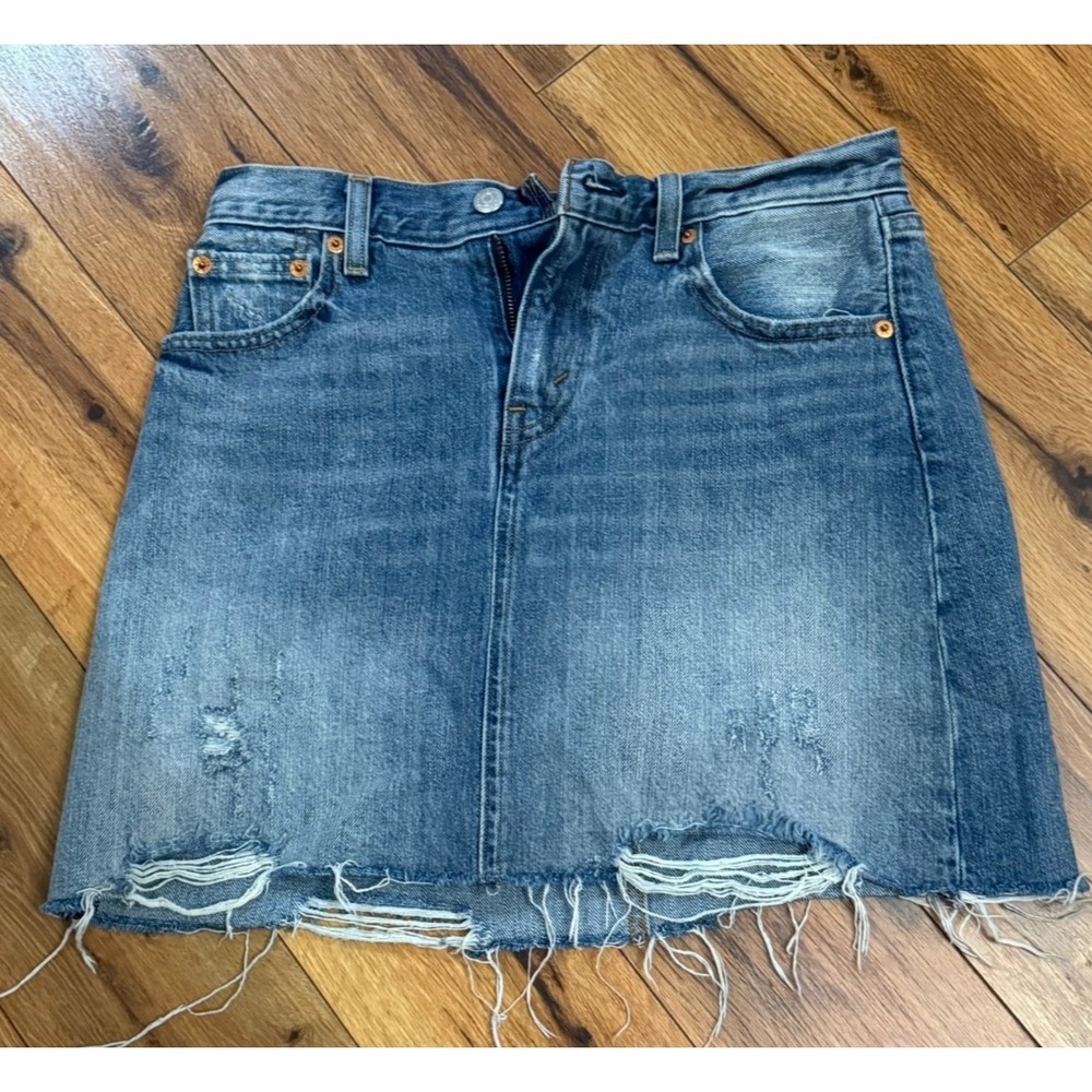 Levis Denim Mini Skirt Womens 26 Distressed Raw Hem Frayed Jean Vintage Style